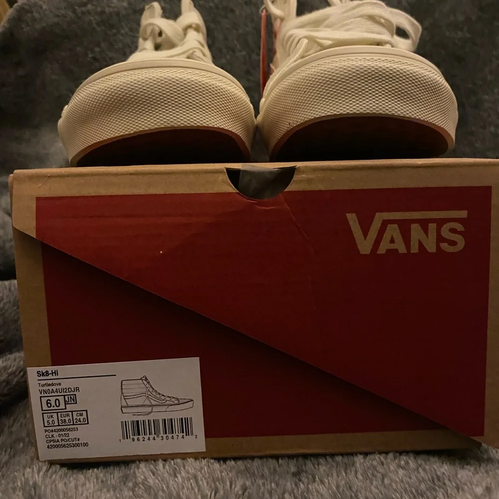 Juniors Sk8-Hi checkered vans off white - Picture 1 of 3
